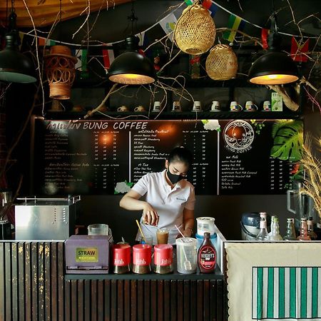 Sleepbox Hostel Suratthani Сурат-Тхані Екстер'єр фото