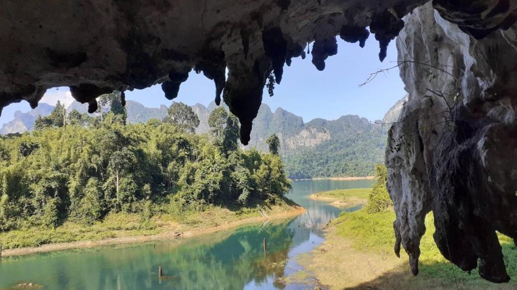 Sleepbox Hostel Suratthani Сурат-Тхані Екстер'єр фото