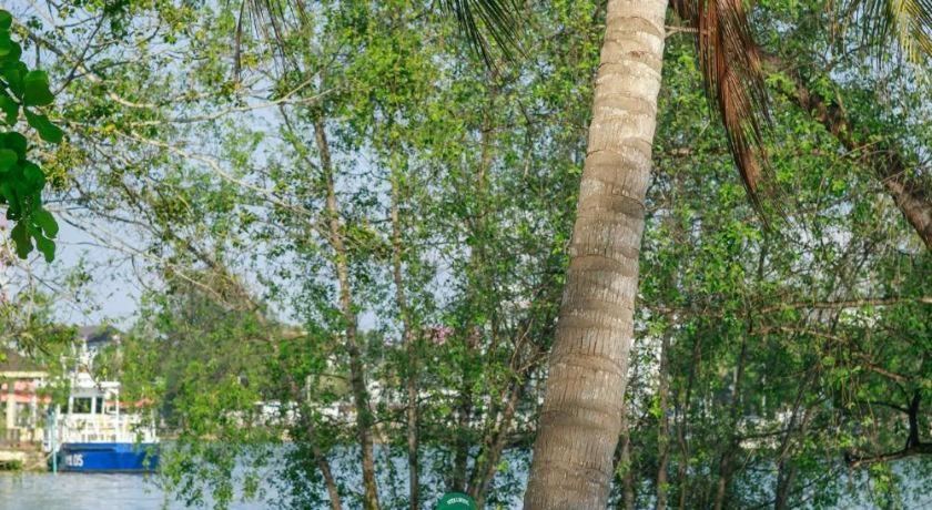Sleepbox Hostel Suratthani Сурат-Тхані Екстер'єр фото
