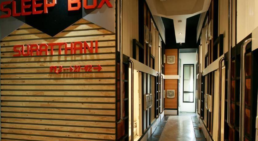 Sleepbox Hostel Suratthani Сурат-Тхані Екстер'єр фото